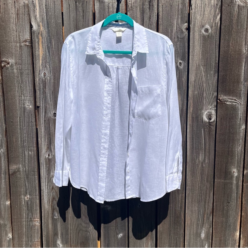 H&M white linen button down shirt size M